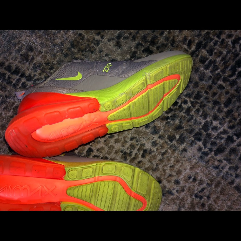 Nike - Picture 5 of 5